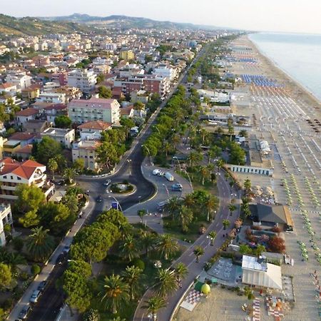 Appartamento Sabbiadoro Plus - Myho Casa Tortoreto Kültér fotó